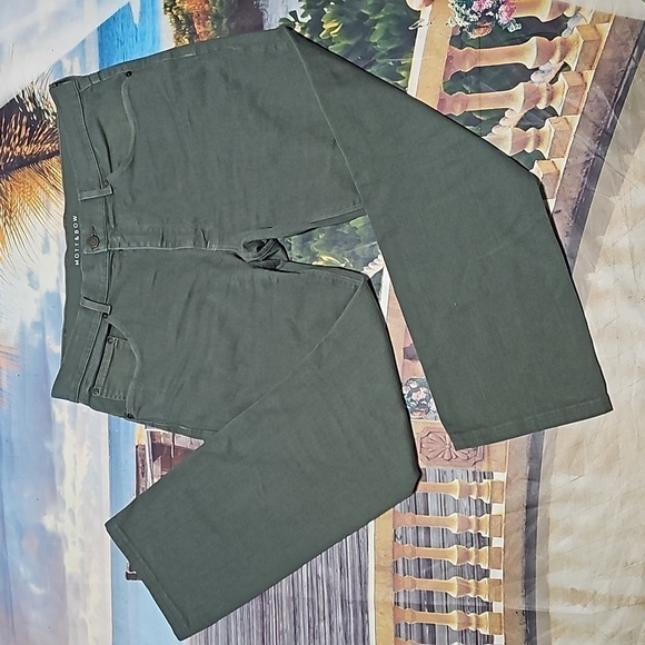 Mott & Bow Green Jeans Size 36x29 - Picture 1 of 6